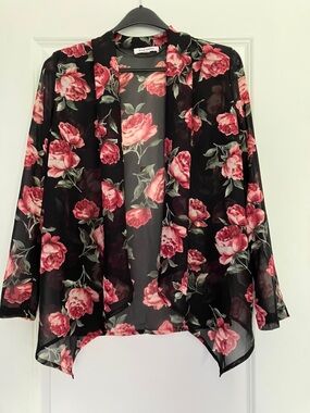 Glamorous Black Floral Cardigan with Pink Roses
